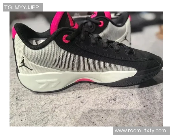 卢卡缺阵期间夫斯表现惊艳三场比赛场均4010如今三节已得36分9篮板